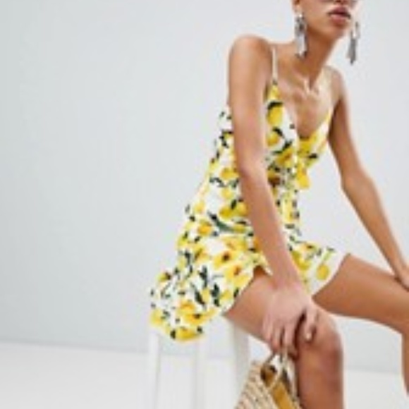 lemon dress boohoo